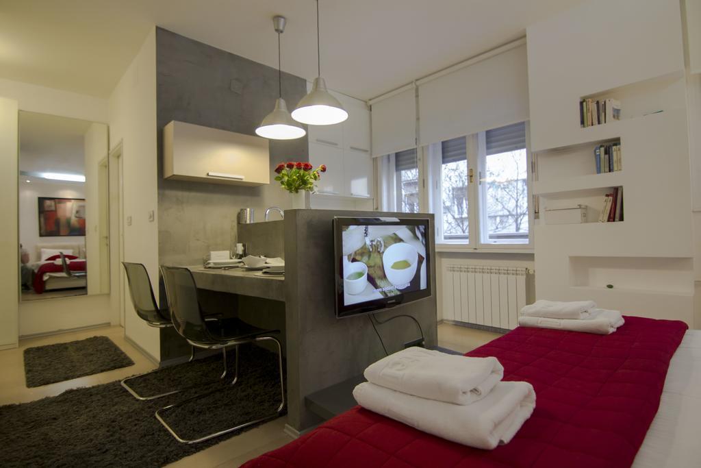 Studio Apartment Picasso Belgrad Exteriör bild